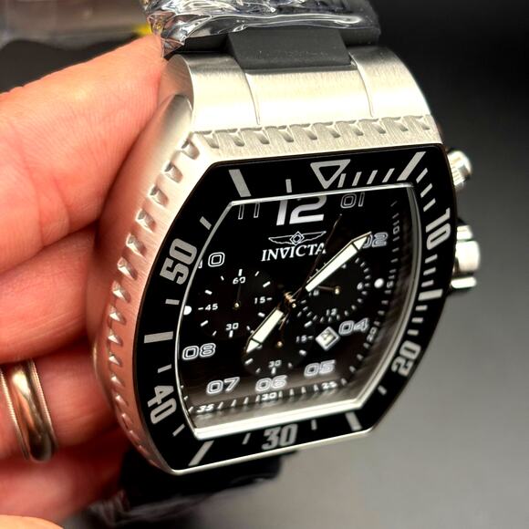 Invicta 47282 Pro Diver Airlock Men's Chronograph Black Dial Silicone Strap New - Picture 16 of 17
